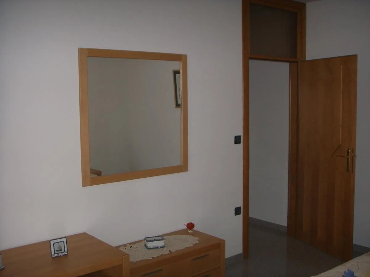 Apartments Ana Wellness S Rovinj 0*,